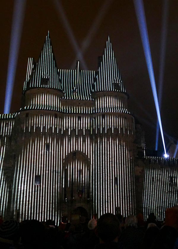Son et lumière immersif avec figurants à Metz en 2025